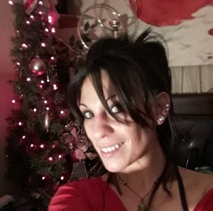 Meet your Posher, Loni